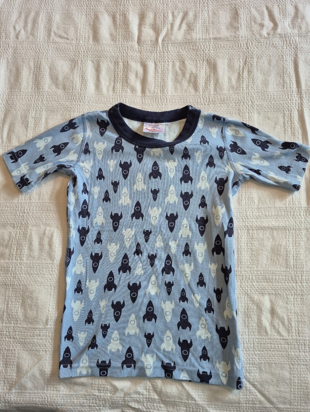 Hanna Andersson size 130 or 8 boys pajama top 2 tone rocket design VGUC